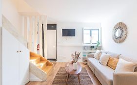 Lovelystay - Urban Cottage